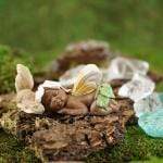 Top Land Trading Fairy Gardening Sleeping Ebony Fairy Baby with Squirrel Fairy Garden